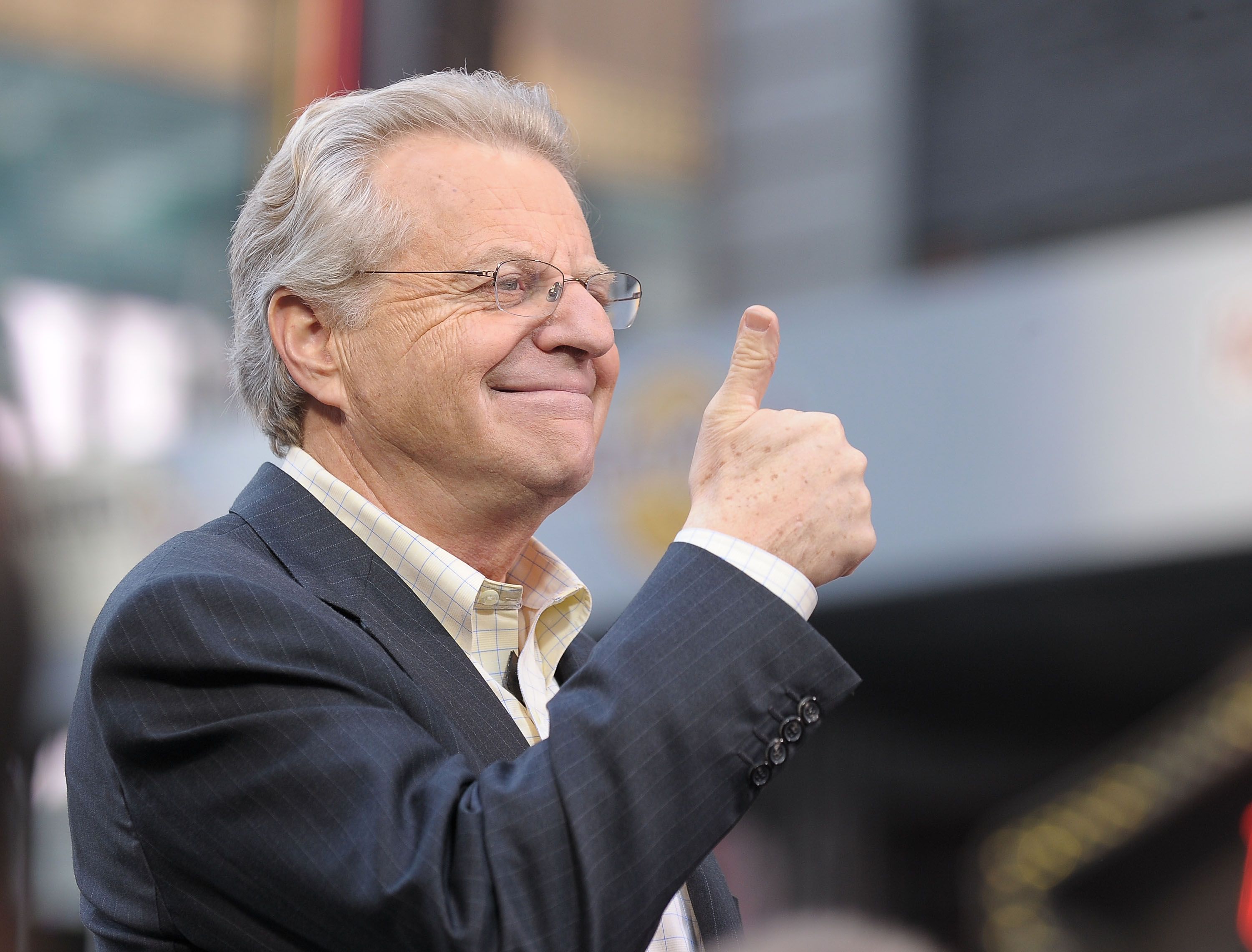 Jerry Stringer Jerry Springer Apologizes For