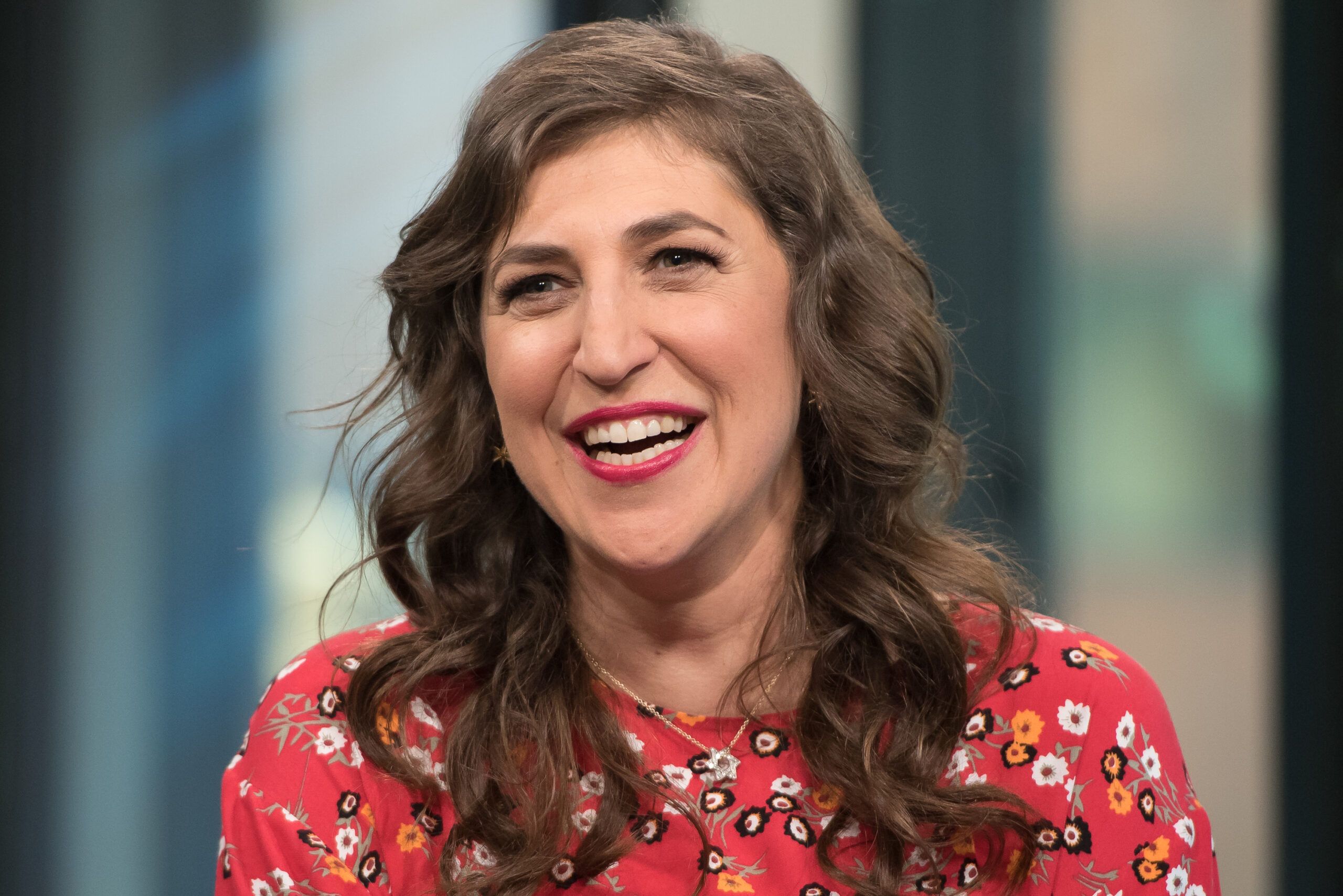 Meet The $25 Million Neuroscientist: Mayim Bialik's Age, Net Worth, And Measurements Discussed