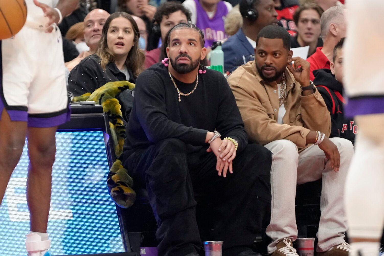 Drake Center Spotify Finally Addresses Drake's Accusations