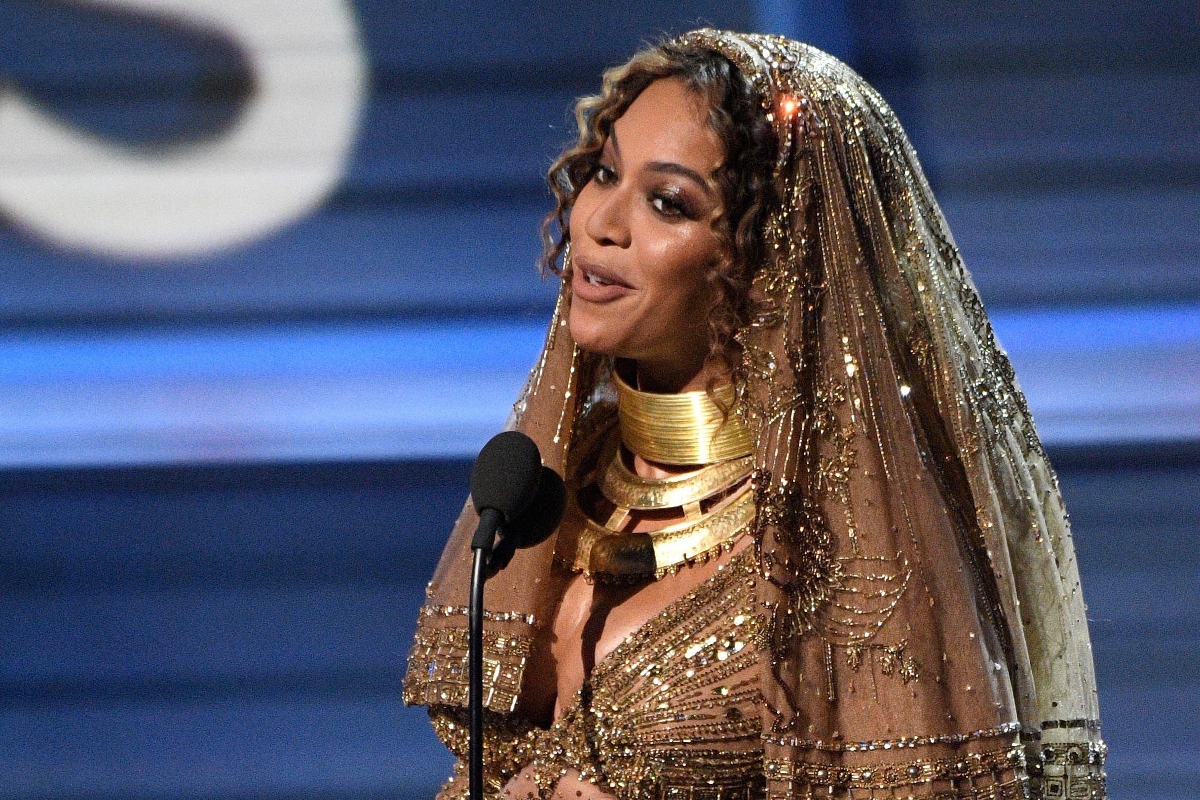 Beyonce Gets The Beyhive Buzzing With Stunning New