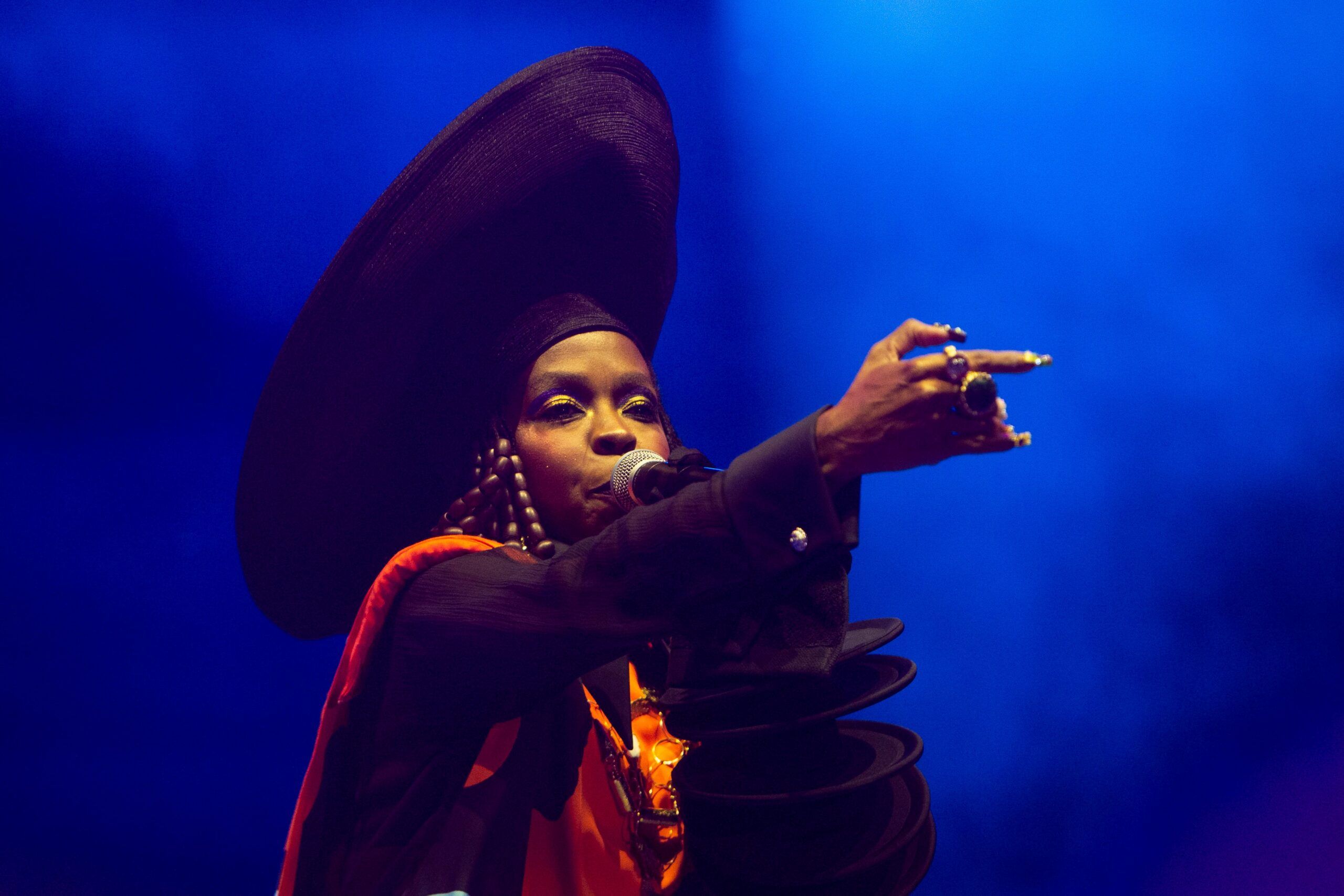 Lauryn Hill Set To Honor D’Angelo And Roberta Flack With Special