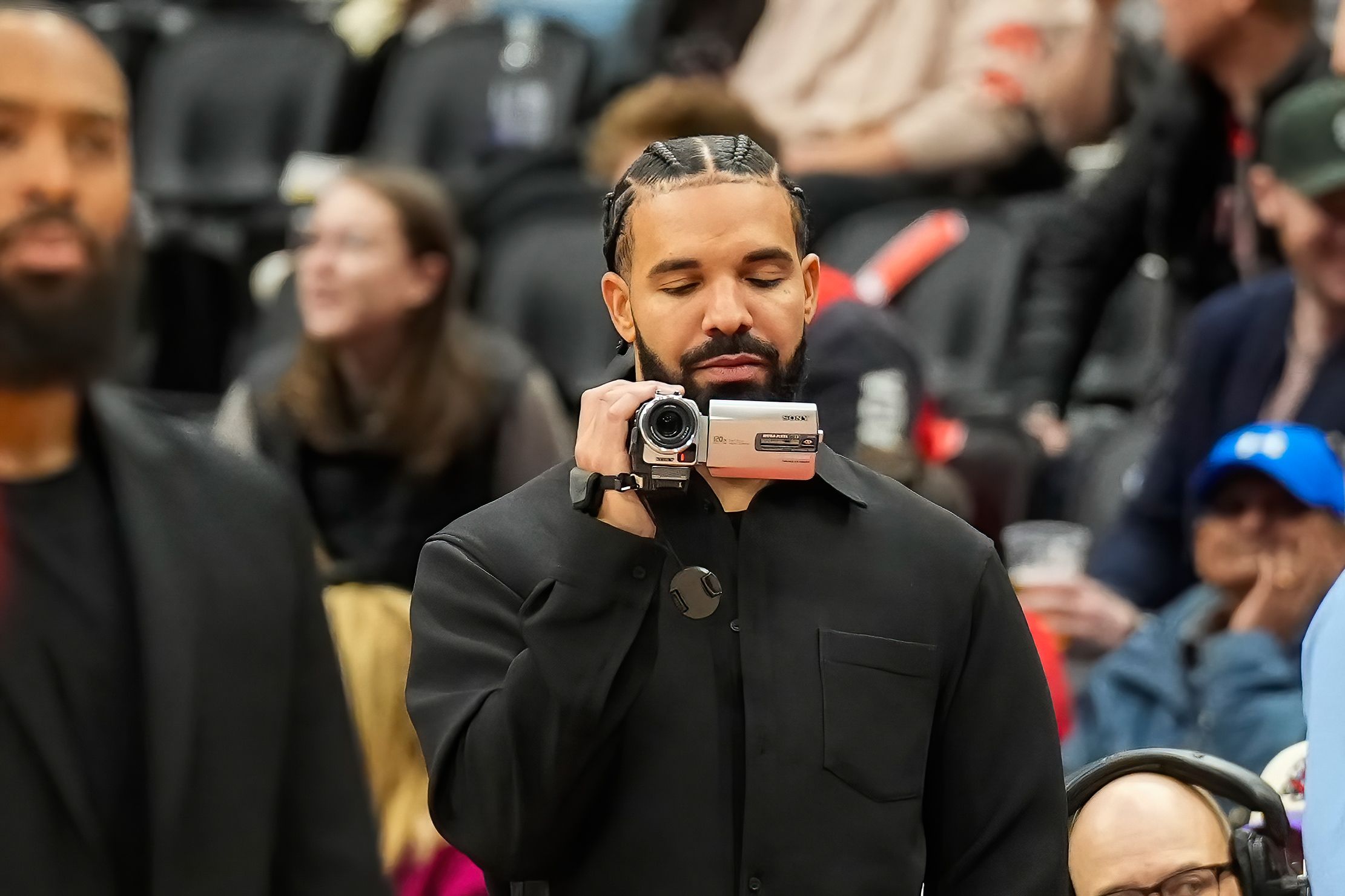 drake-proves-he-s-always-loved-goth-girls