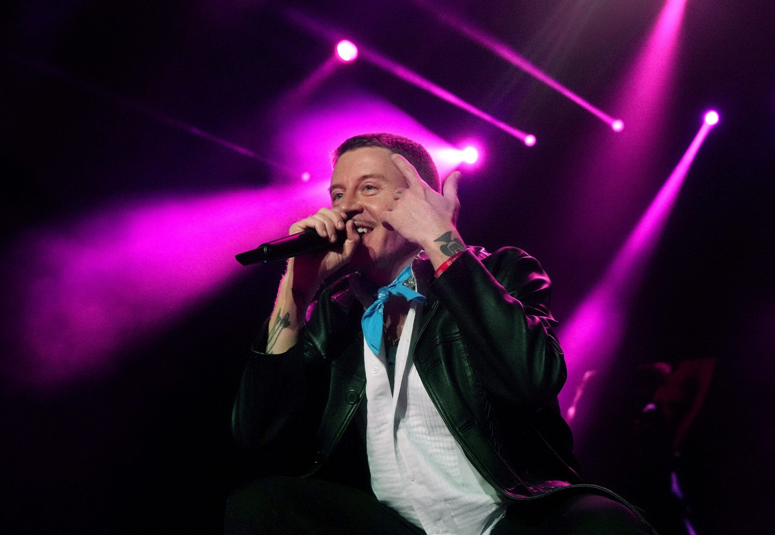 Petition Wants Macklemore To Be Dropped From Ed Sheeran Tour petition-wants-macklemore-to-be-dropped-from-ed-sheeran-tour