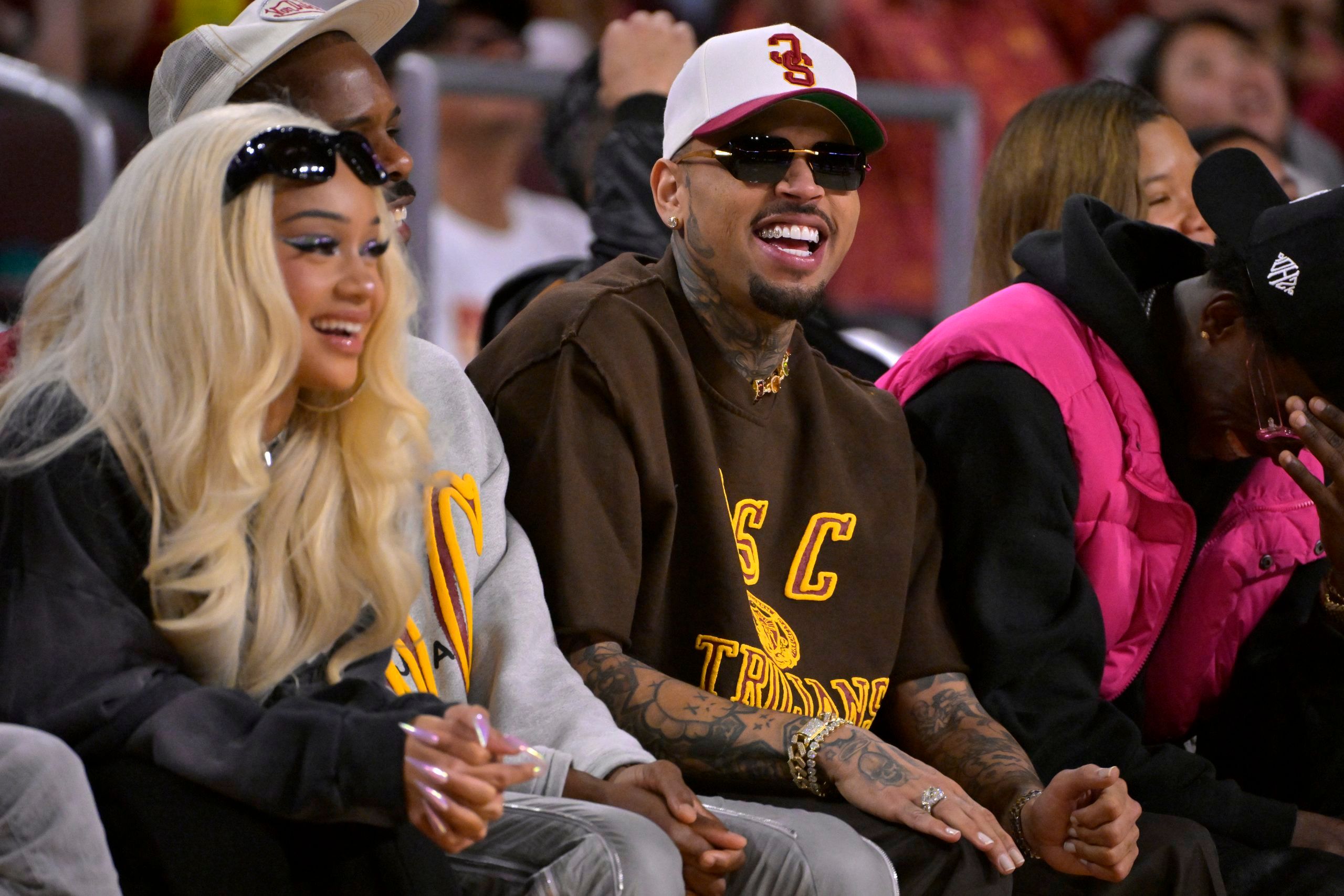 Sentences For Link Chris Brown’s Nightclub Attack Video Surfaces After Suspended Sentence