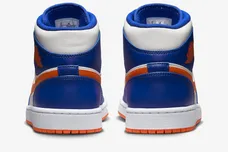 Air-Jordan-1-Mid-FD1029-400-Release-Date-5