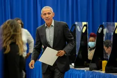 Barack And Michelle Obama Cast Their Votes In The Illinois Midterm Election