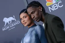 Travis Scott Shuts Down Cheating Rumors