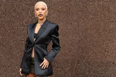 Givenchy : Front Row - Paris Fashion Week - Womenswear Spring/Summer 2023