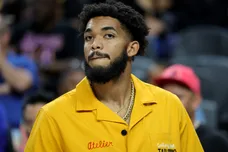 Minnesota Timberwolves v Los Angeles Lakers