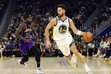 Los Angeles Lakers v Golden State Warriors