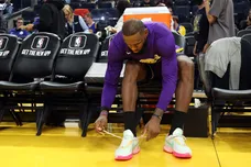 Los Angeles Lakers v Golden State Warriors