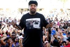Ice Cube Hosts Daylight Beach Club