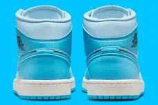 air-jordan-1-mid-university-blue-DV1302-400-6