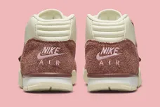 nike-air-trainer-1-valentines-day-2023-dm0522-201-heel