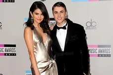 2011 American Music Awards - Arrivals