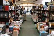 Customers Shop At Barnes And Noble In Rockefeller Center