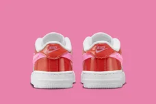 Nike-Air-Force-1-Low-TD-Valentines-Day-FD1033-600-6