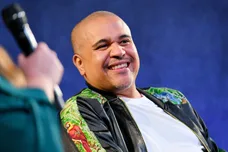 WEtv Celebrates The Premieres Of Growing Up Hip Hop New York And Untold Stories Of Hip Hop