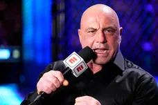 UFC 281: Frevola v Azaitar