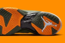 undefeated-air-jordan-37-dv6255-300-outsole