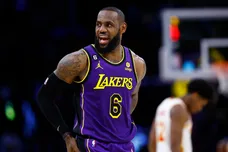 Atlanta Hawks v Los Angeles Lakers