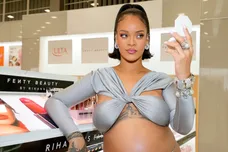 Rihanna Celebrates The Launch of Fenty Beauty at Ulta Beauty