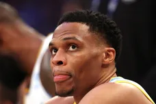 Los Angeles Lakers v New York Knicks