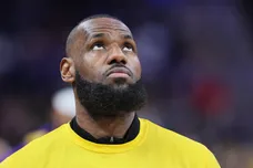 Los Angeles Lakers v Indiana Pacers