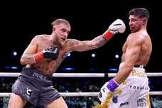 Jake Paul v Tommy Fury