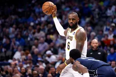 Los Angeles Lakers v Dallas Mavericks