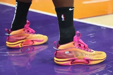 Dallas Mavericks v Phoenix Suns