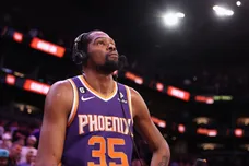 Minnesota Timberwolves v Phoenix Suns