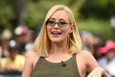 Iggy Azalea, Daveed Diggs And Rafael Casal Visits "Extra"