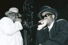 The Notorious BIG &amp; Sean Combs Performing