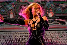 Pitbull "Can't Stop Us Now" Summer Tour - Orlando, FL