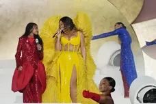 Atlantis The Royal Grand Reveal Weekend 2023 - Beyonce Performance