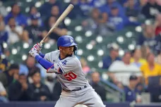 Los Angeles Dodgers v Milwaukee Brewers