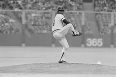 Vida Blue With Leg in Air to Pitch
