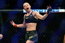 UFC 274: Oliveira vs Gaethje at Footprint Center in Phoenix, Arizona