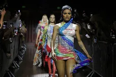 Marine Serre : Runway - Paris Fashion Week - Menswear Spring/Summer 2024