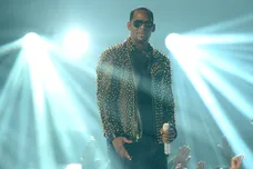 R Kelly Appears In Court in Chicago For Status Hearing