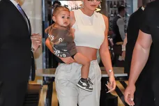 StormiWebsterKylieJenner2019