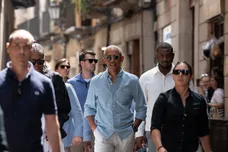 Obama Strolls Through Barcelona