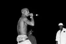 Tupac Shakur Live In Concert