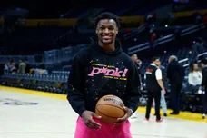 Golden State Warriors v Los Angeles Lakers - Game Three