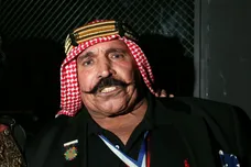 The 2013 GQ Gentlemen Give Back Concert With Robin Thicke