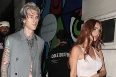 Machine Gun Kelly Fair Megan Fox Beautiful