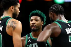 Cleveland Cavaliers v Boston Celtics