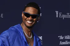 Usher Saweetie Serenade Domestic Terrorist