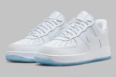 nike-air-force-1-low-white-icy-soles-fv0383-100-3